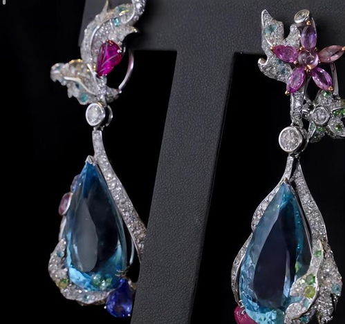 向太曬珠寶首飾引熱議 戒指耳環超乎想象，網友戲稱“假的都不敢買這么大”